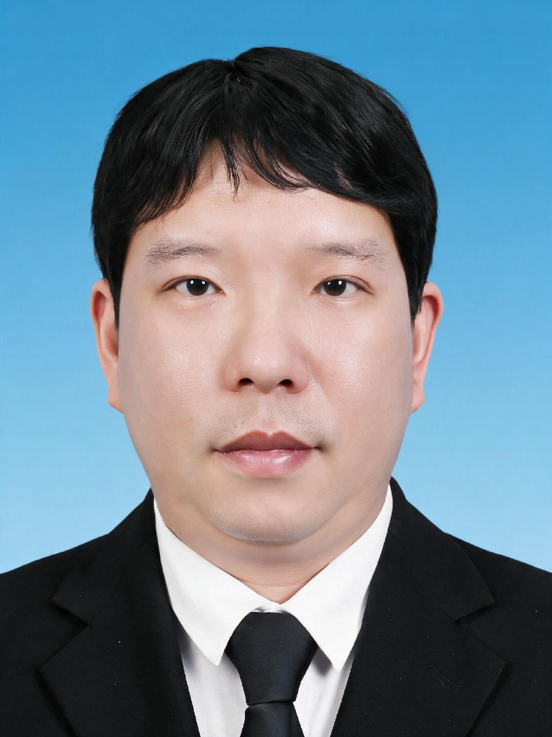 邓久铭.jpg